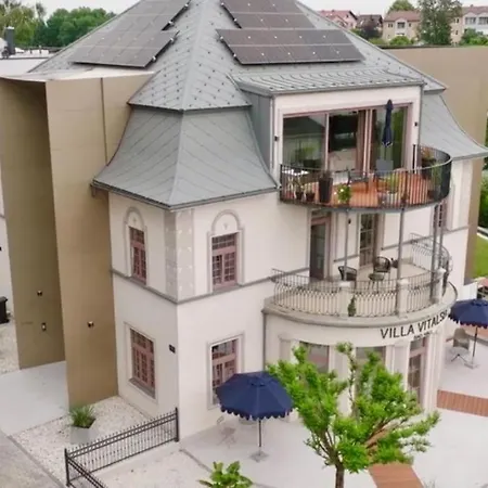 Apartment In Villa, Skyview, Lift, Luxus -beletage