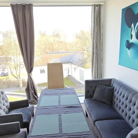 In Villa, Skyview, Lift, Luxus -beletage Apartment