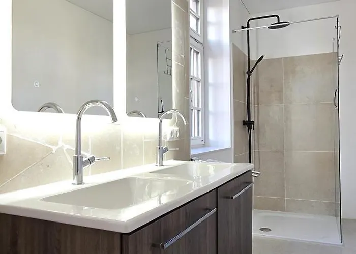 Stilvolle Mit Panoramablick, Lift, Ruhe, Komfort Thermenerlebnis