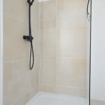דירה In Villa, Skyview, Lift, Luxus -beletage