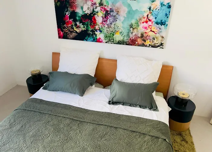 Stilvolle Mit Panoramablick, Lift, Ruhe, Komfort Thermenerlebnis